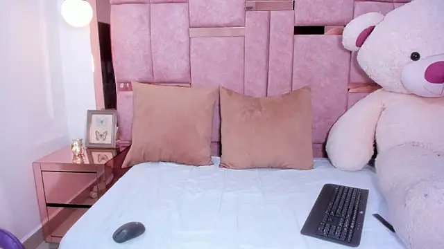 kaylin jann online show from 31, 10, 2025