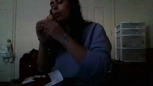 Snapshot of cinnaminnie chatting on 17, 1, 2025 cinnaminnie online show from 17, 1, 2025