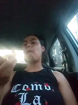 Snapshot of cinnaminnie chatting on 4, 3, 2025 cinnaminnie online show from 4, 3, 2025