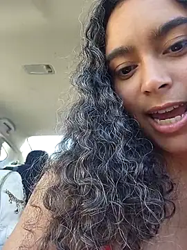 Snapshot of cinnaminnie chatting on 7, 3, 2025 cinnaminnie online show from 7, 3, 2025