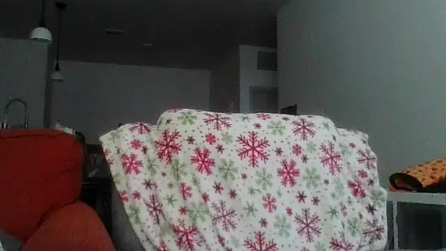 Snapshot of cinnaminnie chatting on 27, 10, 2025 cinnaminnie online show from 27, 10, 2025