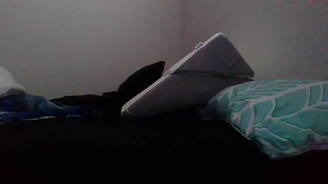 Snapshot of cinnaminnie chatting on 19, 11, 2025 cinnaminnie online show from 19, 11, 2025