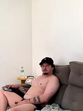 GabeHian1903 online show from 19, 10, 2025