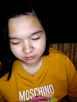Snapshot of Thomgdee chatting on 15, 2, 2025 Thomgdee online show from 15, 2, 2025
