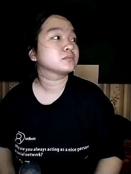 Snapshot of Thomgdee chatting on 2, 3, 2025 Thomgdee online show from 2, 3, 2025