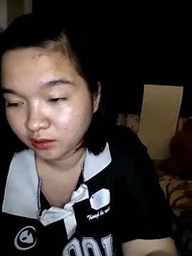 Snapshot of Thomgdee chatting on 4, 3, 2025 Thomgdee online show from 4, 3, 2025