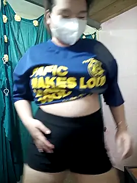 Snapshot of Thomgdee chatting on 27, 4, 2026 Thomgdee online show from 27, 4, 2026