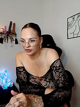 Jujuicy 97 online show from 11, 9, 2025