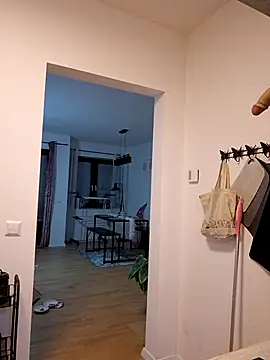 Jujuicy 97 online show from 7, 11, 2025