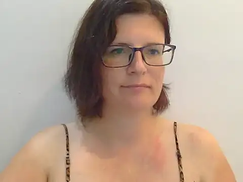 Snapshot of CrimsonMistress chatting on 1, 2, 2025 CrimsonMistress online show from 1, 2, 2025