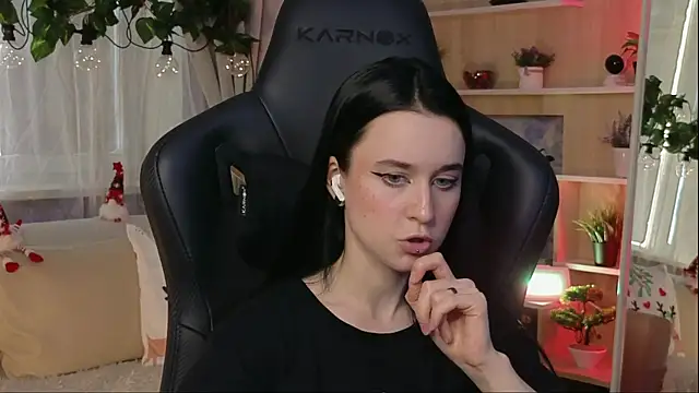 KiraLiLime online show from 6, 2, 2025