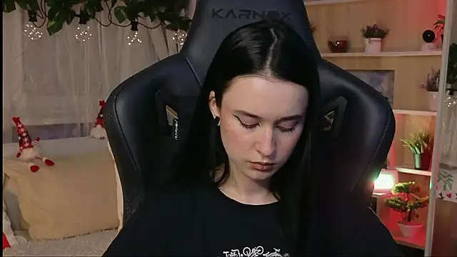 KiraLiLime online show from 6, 2, 2025