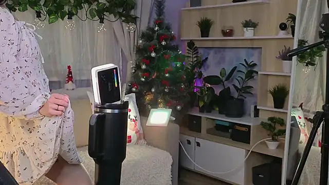 KiraLiLime online show from 11, 2, 2025