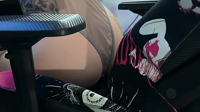 KiraLiLime online show from 22, 2, 2025