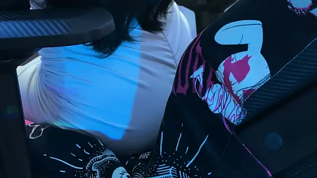 KiraLiLime online show from 26, 2, 2025