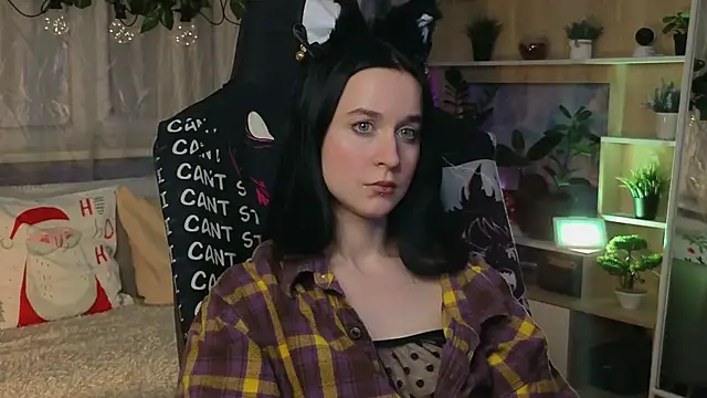 KiraLiLime online show from 14, 3, 2025