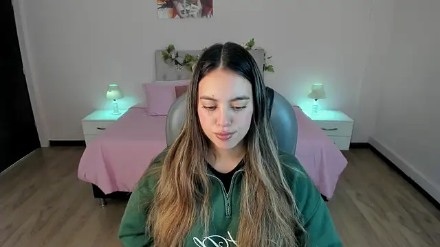  Charlotte evans 1 online show from 14, 6, 2026