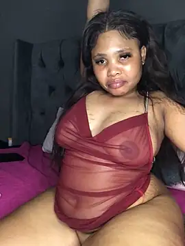 Anaelle24 online show from 5, 2, 2025