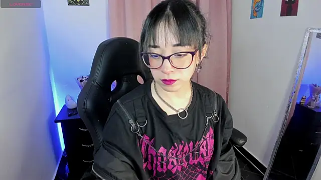 Snapshot of indra_cam chatting on 30, 11, 2025 indra cam online show from 30, 11, 2025