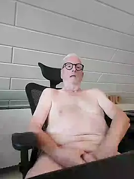 Greyhound70 online show from 28, 9, 2025