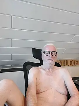 Greyhound70 online show from 12, 11, 2025