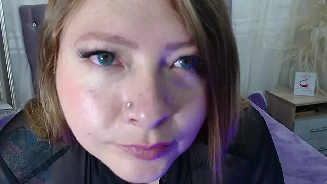 Snapshot of Kharla_Marin chatting on 5, 2, 2025 Kharla Marin online show from 5, 2, 2025