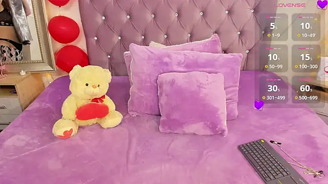 Snapshot of Kharla_Marin chatting on 9, 3, 2025 Kharla Marin online show from 9, 3, 2025