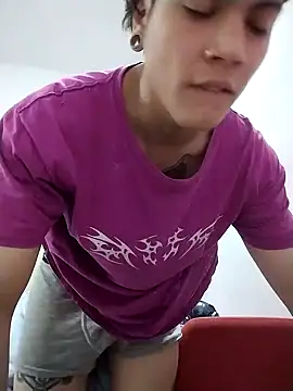 Snapshot of Xtrem3HARDxxx chatting on 5, 12, 2024 Xtrem3HARDxxx online show from 5, 12, 2024