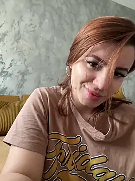 Snapshot of MayaMR chatting on 10, 2, 2025 MayaMR online show from 10, 2, 2025