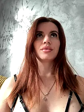 Snapshot of MayaMR chatting on 25, 9, 2025 MayaMR online show from 25, 9, 2025