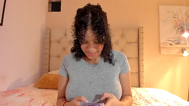 vanesasexyhot21 online show from 2, 2, 2026