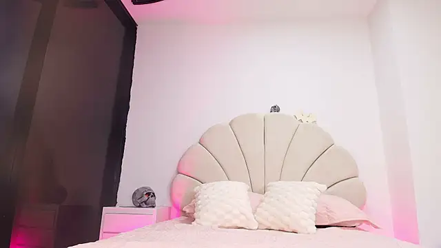 aisha sh online show from 28, 10, 2025