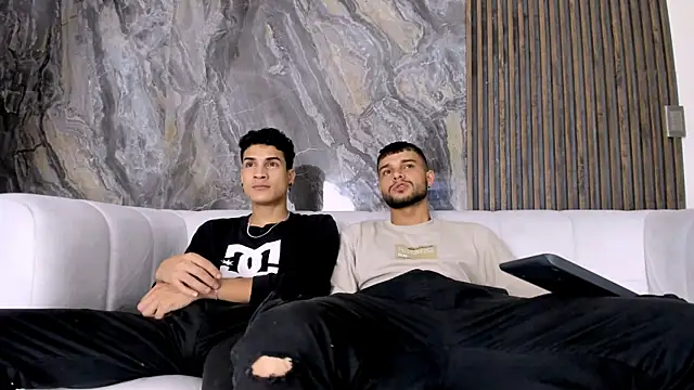 Snapshot of hot_day chatting on 5, 2, 2025 hot day online show from 5, 2, 2025