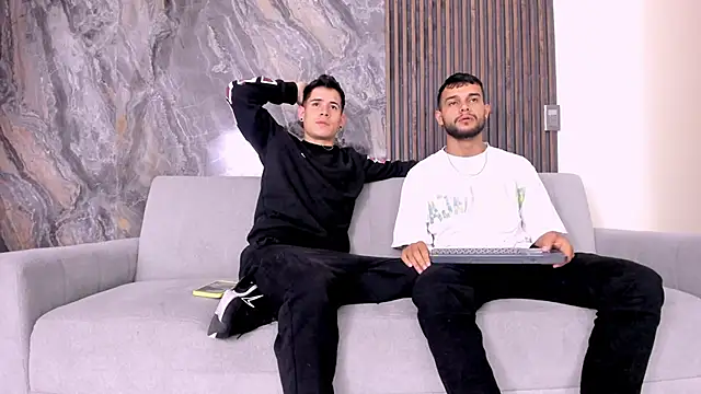 Snapshot of hot_day chatting on 25, 2, 2025 hot day online show from 25, 2, 2025