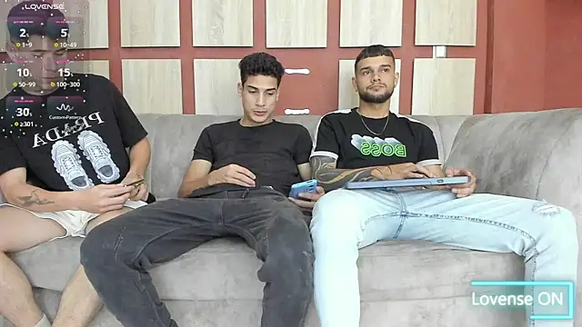 Snapshot of hot_day chatting on 7, 3, 2025 hot day online show from 7, 3, 2025