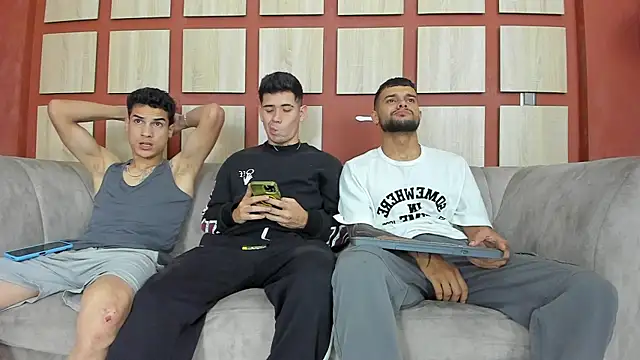 Snapshot of hot_day chatting on 11, 3, 2025 hot day online show from 11, 3, 2025