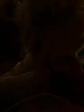 Snapshot of degiggxxx chatting on 12, 10, 2025 degiggxxx online show from 12, 10, 2025