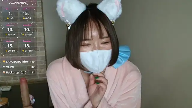 Snapshot of sara__xx__love chatting on 10, 12, 2024 sara xx love online show from 10, 12, 2024