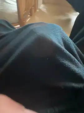 Snapshot of Oorgazmic chatting on 4, 4, 2026 Oorgazmic online show from 4, 4, 2026