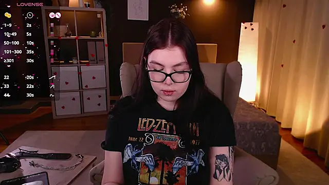 Arizonaa Muse online show from 21, 2, 2025