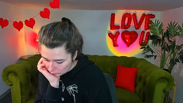  Sun Shy  online show from 24, 2, 2025