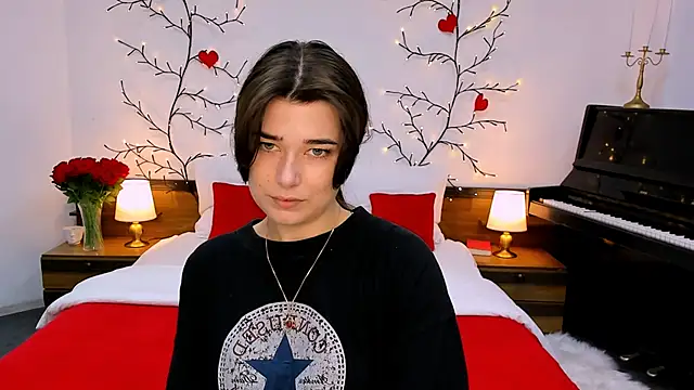  Sun Shy  online show from 18, 9, 2025