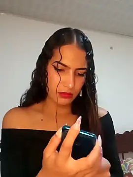 Lanna hott  online show from 2, 1, 2025