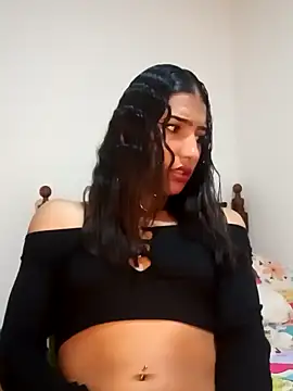 Lanna hott  online show from 12, 1, 2025