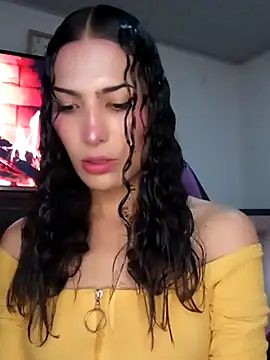 Lanna hott  online show from 11, 11, 2025