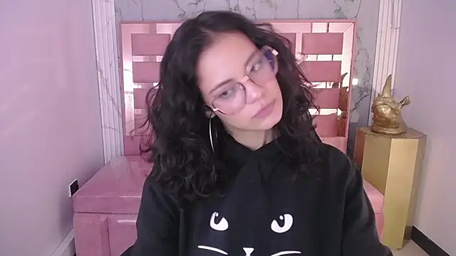 Snapshot of Tyna_ch chatting on 18, 12, 2024 Tyna ch online show from 18, 12, 2024