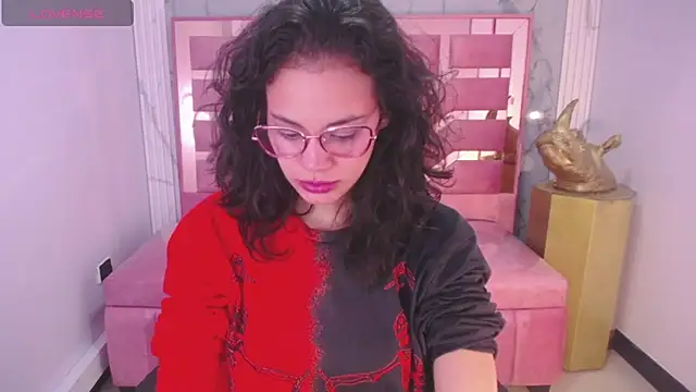 Snapshot of Tyna_ch chatting on 2, 1, 2025 Tyna ch online show from 2, 1, 2025