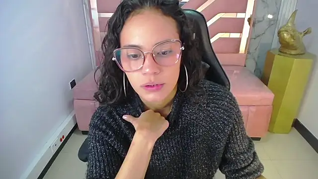 Snapshot of Tyna_ch chatting on 19, 2, 2025 Tyna ch online show from 19, 2, 2025