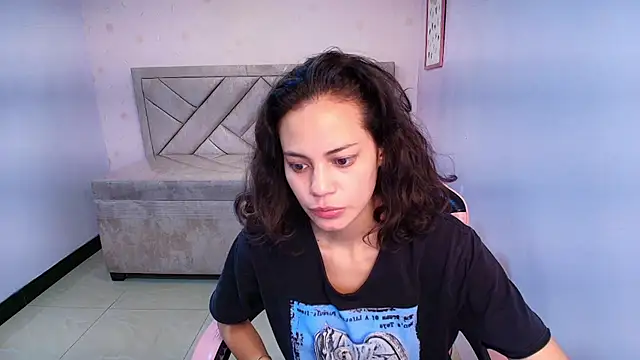 Snapshot of Tyna_ch chatting on 1, 3, 2025 Tyna ch online show from 1, 3, 2025
