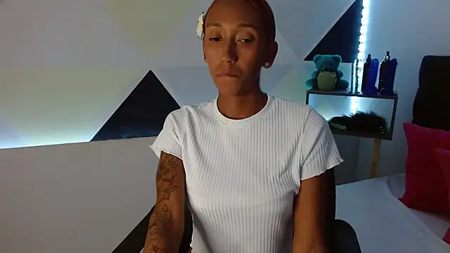 Snapshot of ZashaRomero chatting on 25, 2, 2025 ZashaRomero online show from 25, 2, 2025